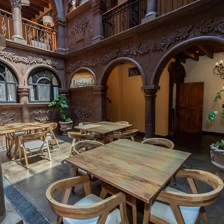 Five Queens Boutique Hotel Альенде Экстерьер фото