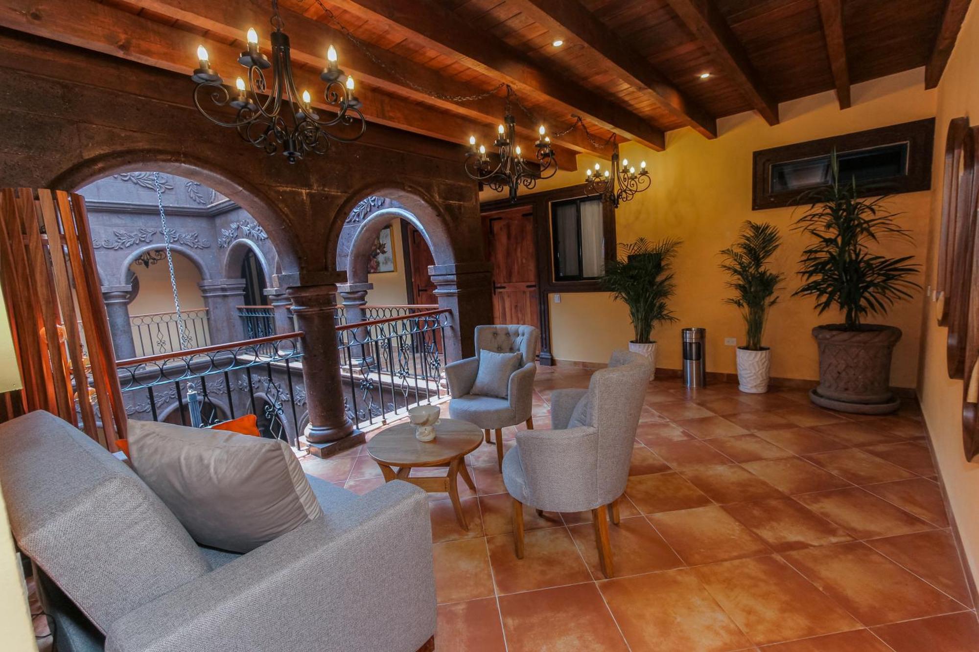 Five Queens Boutique Hotel Альенде Экстерьер фото