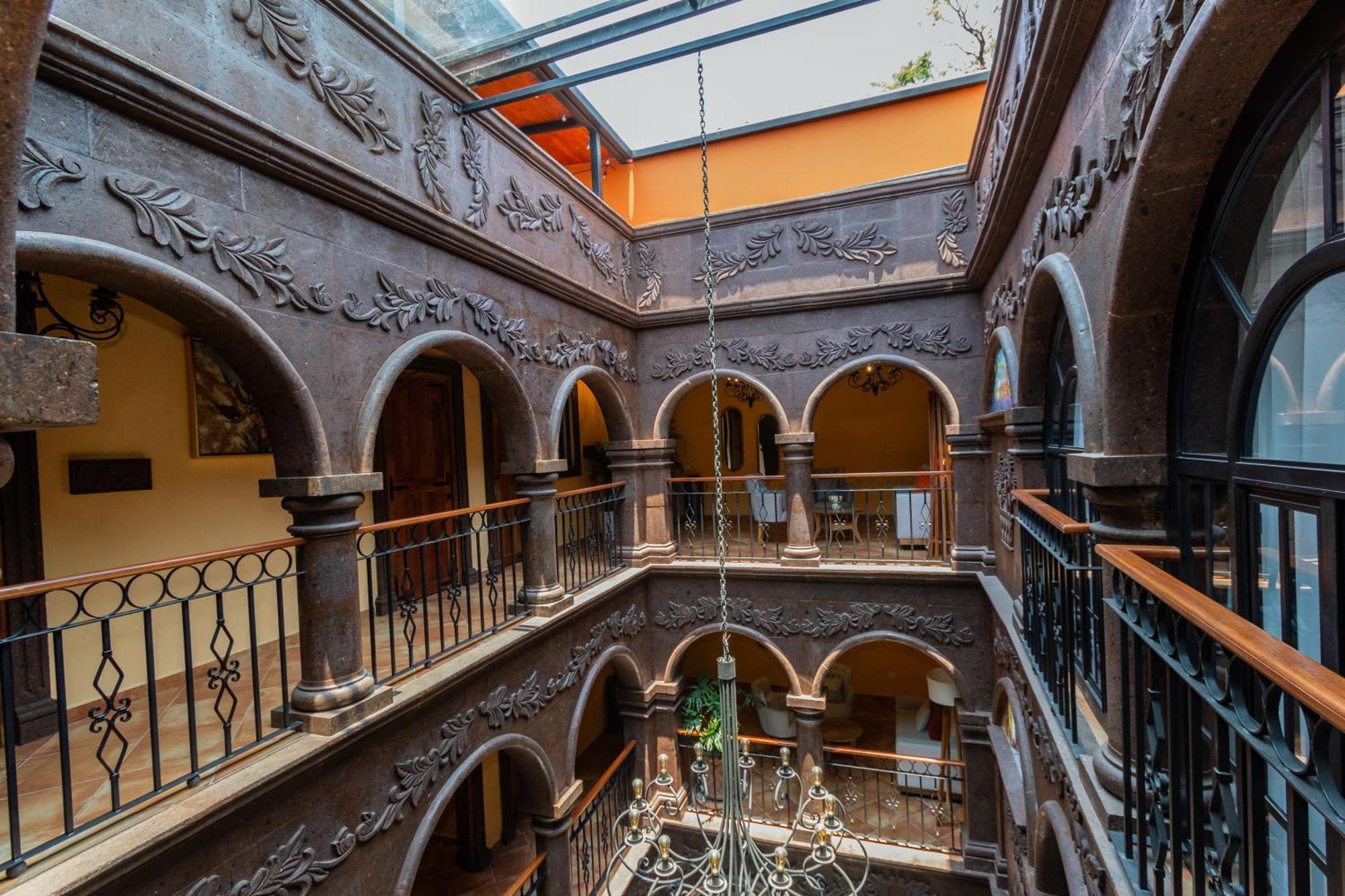 Five Queens Boutique Hotel Альенде Экстерьер фото
