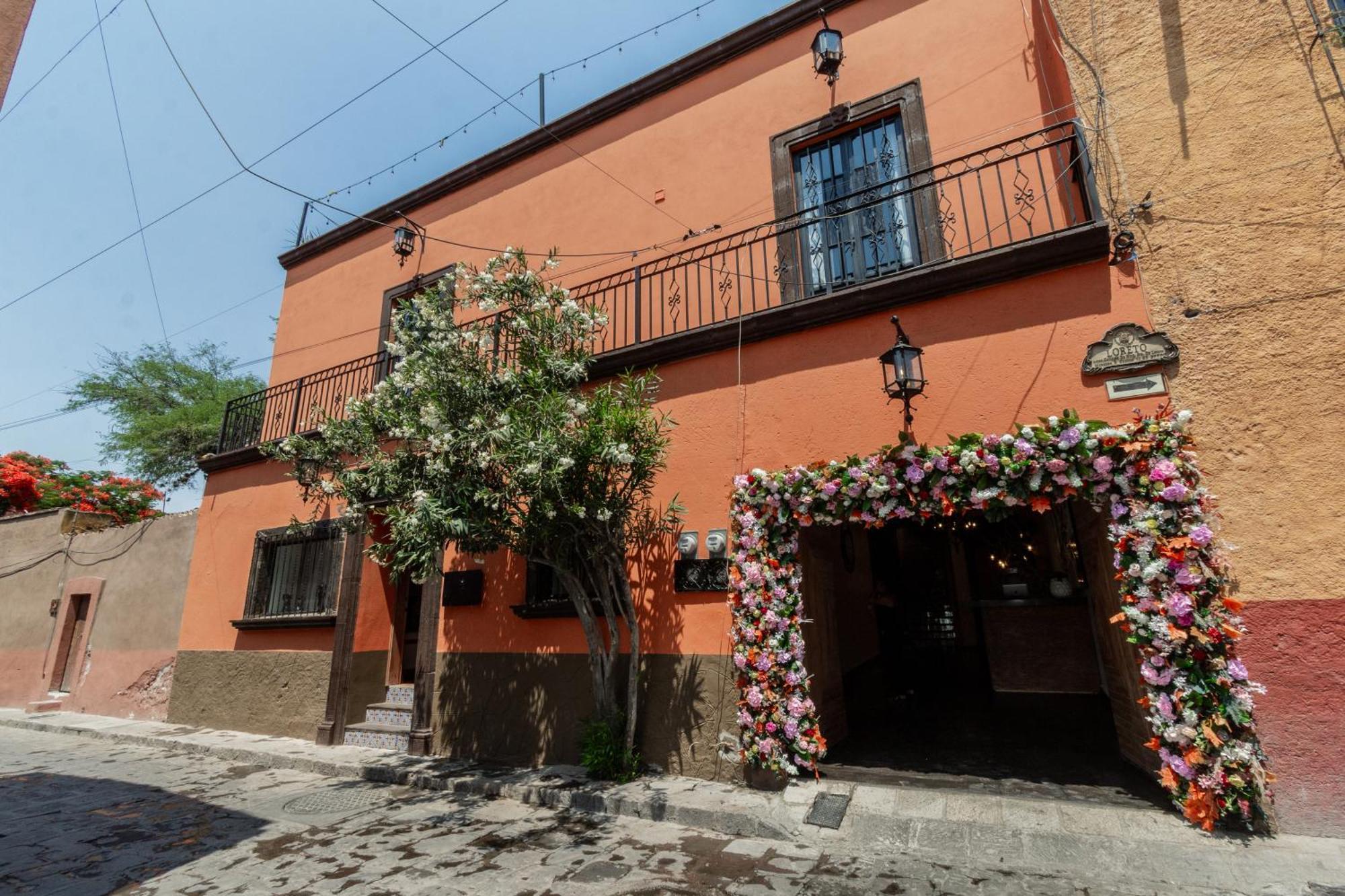 Five Queens Boutique Hotel Альенде Экстерьер фото