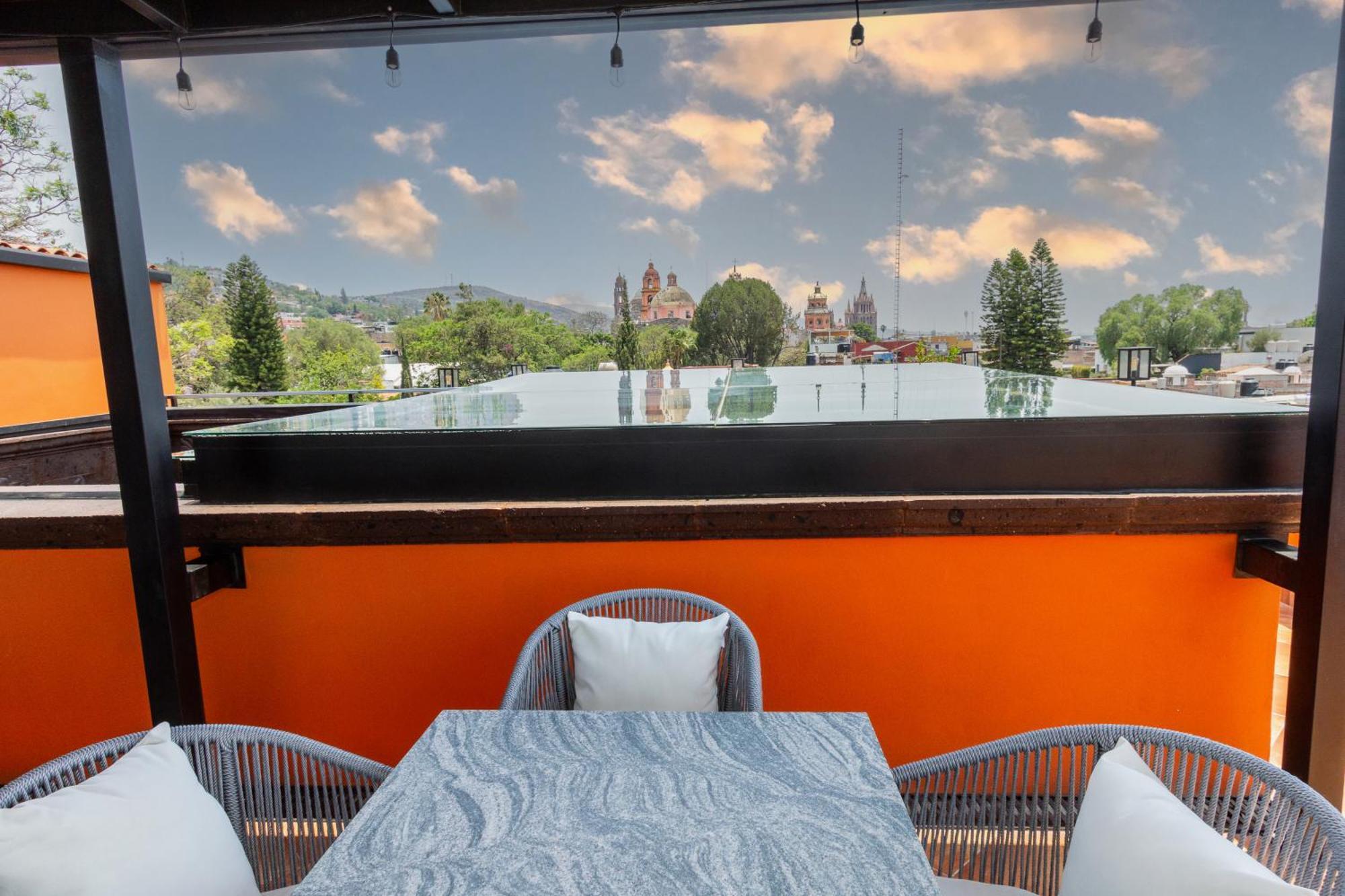 Five Queens Boutique Hotel Альенде Экстерьер фото